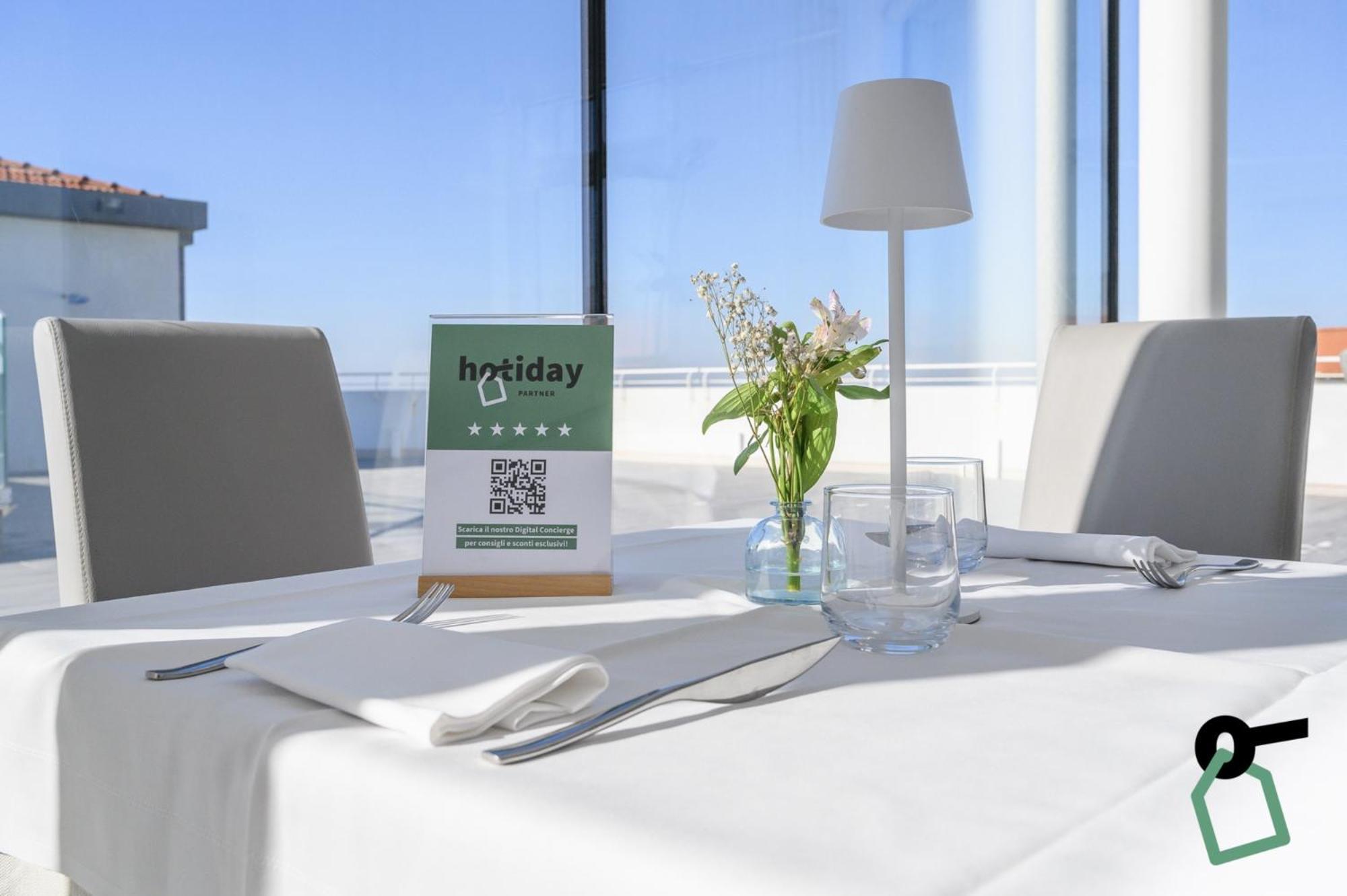 Hotiday Room Collection - Tirrenia Eksteriør billede